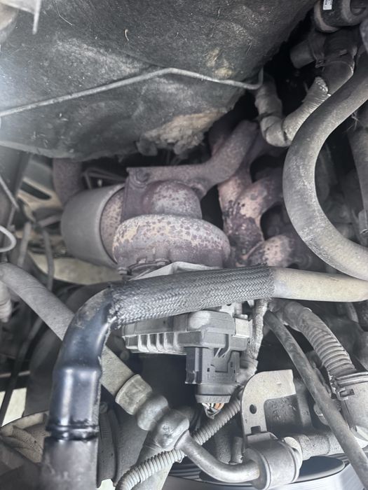 Dezmembram ford tranzit 2007 2.4 tdci 140 cp