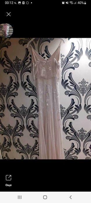 Продват се  офицялни рокли