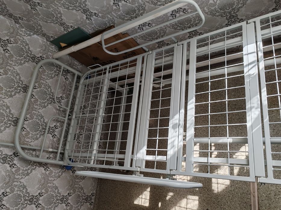 Медицинская кровать