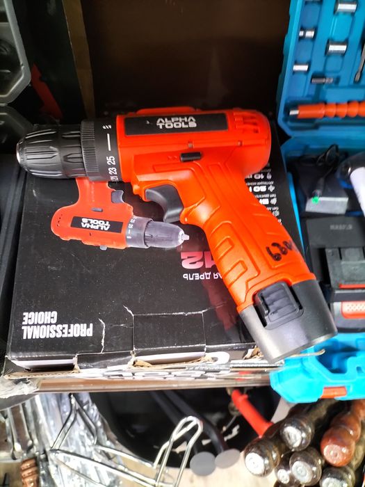 Продам шуруповёрты и другое