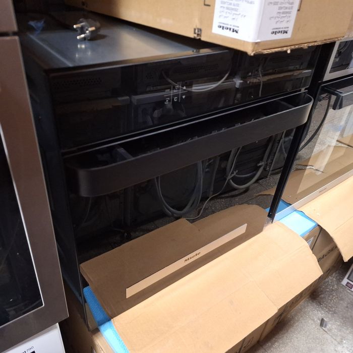 Чисто нова фурна за вграждане Миеле - 24м гаранция