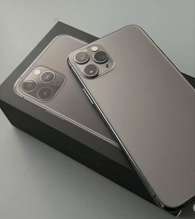 Продам iPhone 11 Pro 256 ГБ