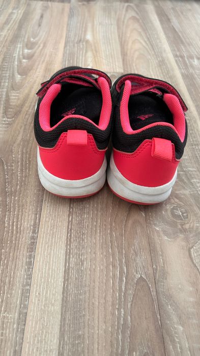 Sneakers Adidas /mar 22