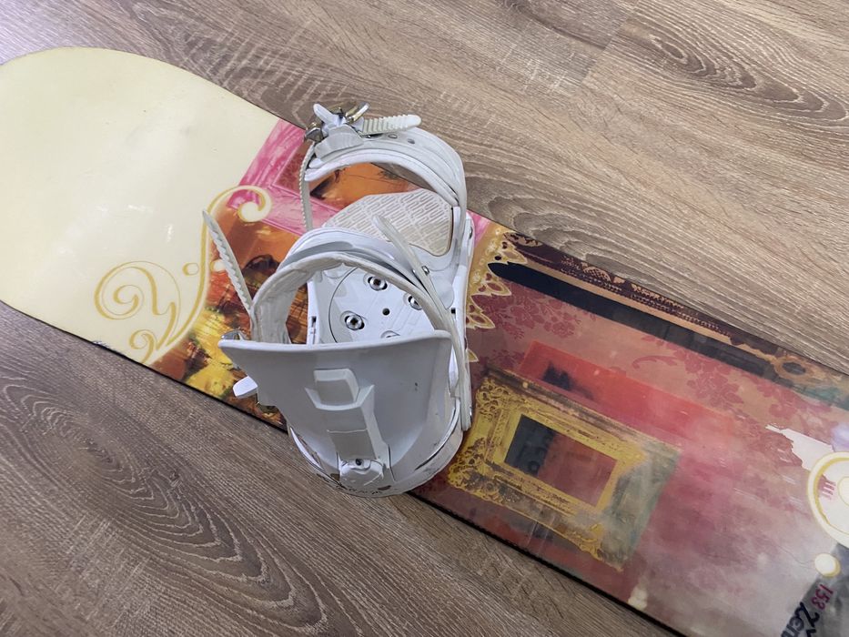 Сноуборд женский с ботинками