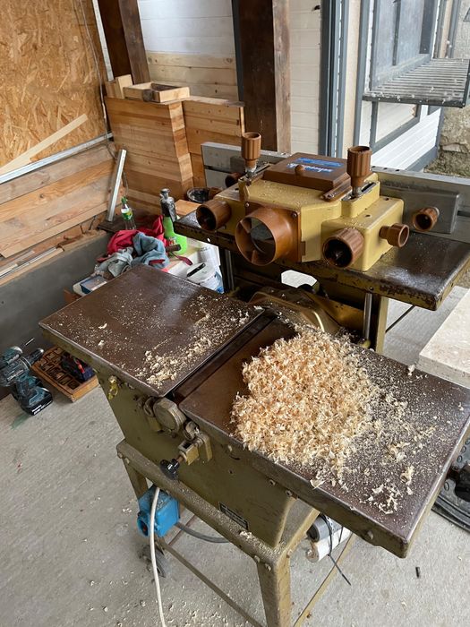 Abric cu 5 operatii si mai multe freze