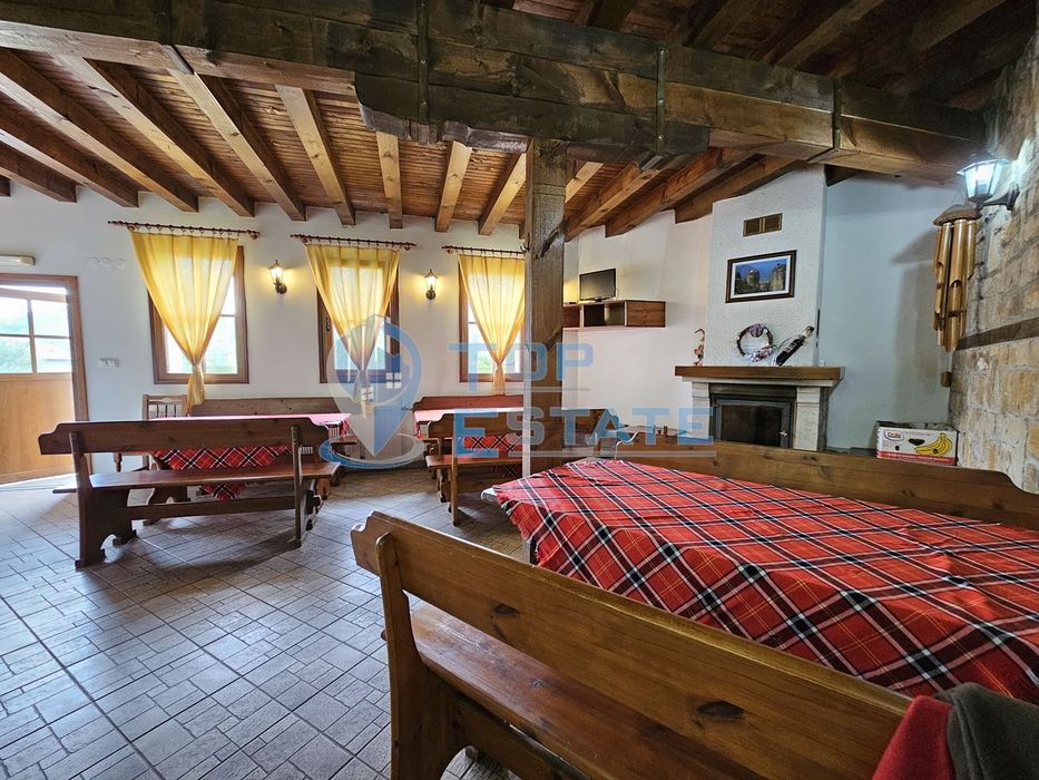 Продава се Къща в с. Средни колиби, Област Велико Търново - 418 кв.м за 1484 €/кв.м - Снимка #6