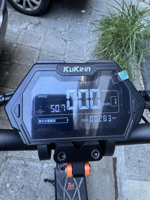 Продавам ел тротинетка G2 Master