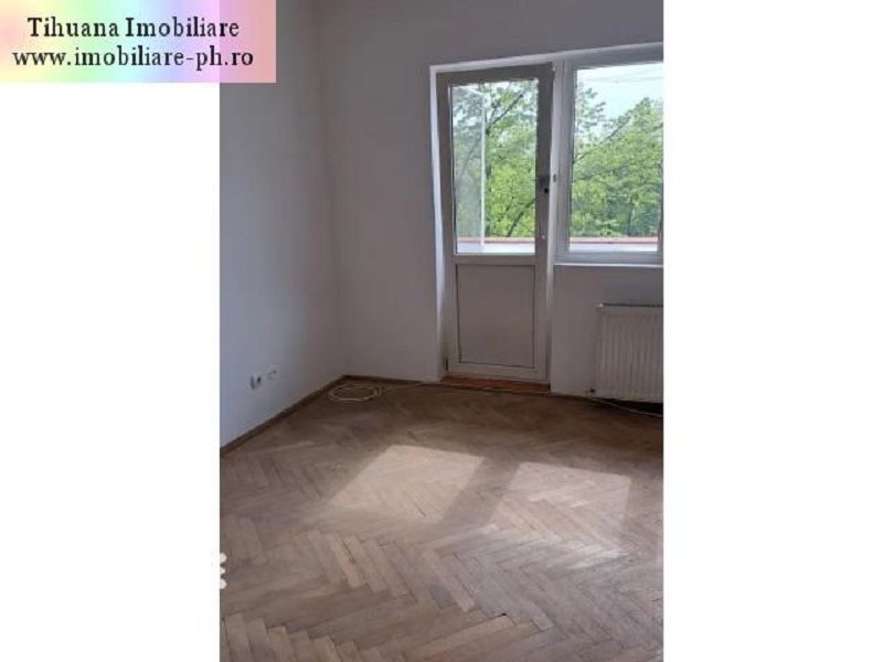 Apartament 3 camere de vanzare : Nord - (Cameliei)