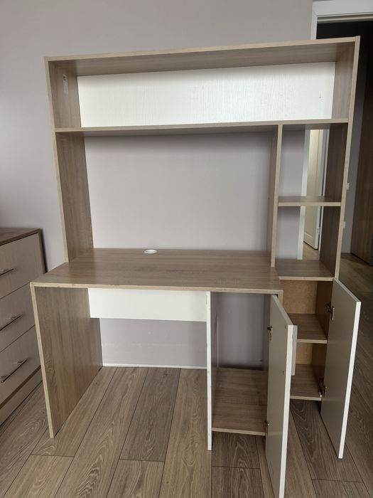 Письменный стол школьный