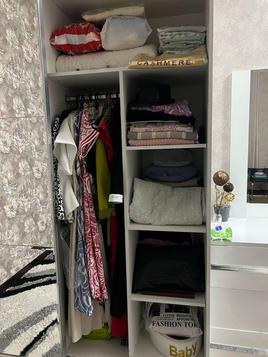 Продается спальная гарнитура