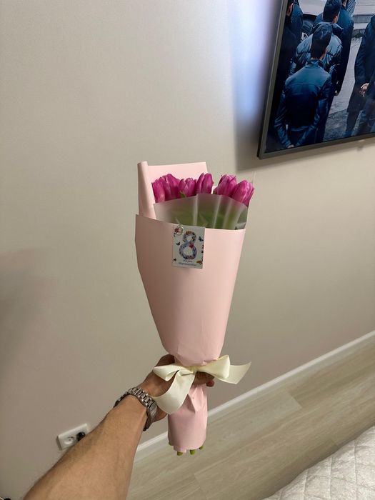 Продаеться тюльпаны