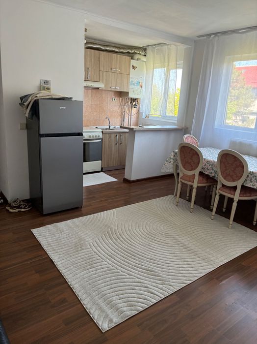 Apartament de închiriat