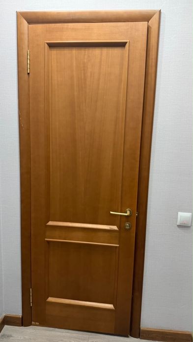 Двери натуральное дерево