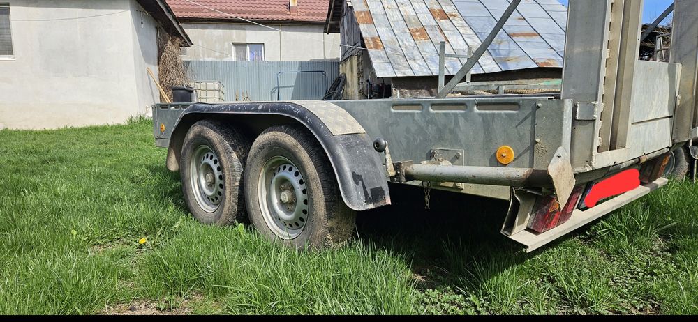 Remorcă 3000 kg de vânzare!