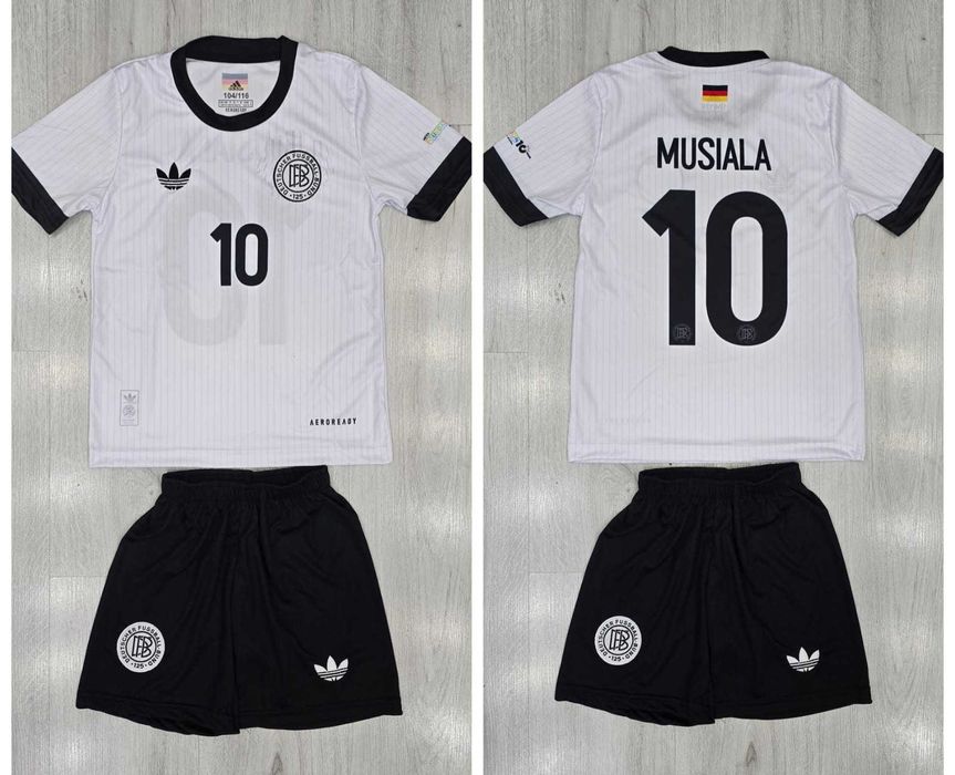 Футболни тениски