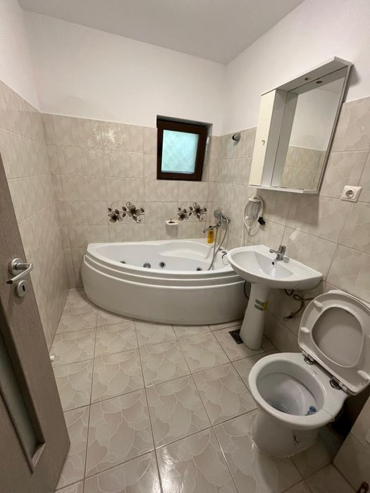 Apartament 2 camere decomandat, parter