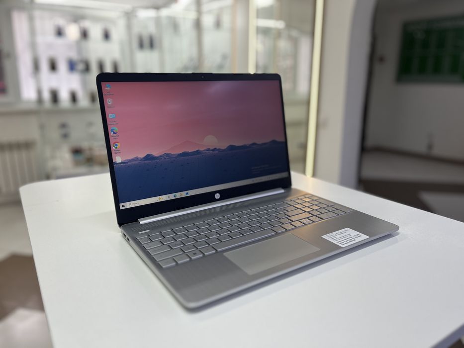 Ноутбук HP Laptop