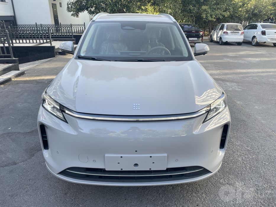 Срочно продается Dong fenglong e5+