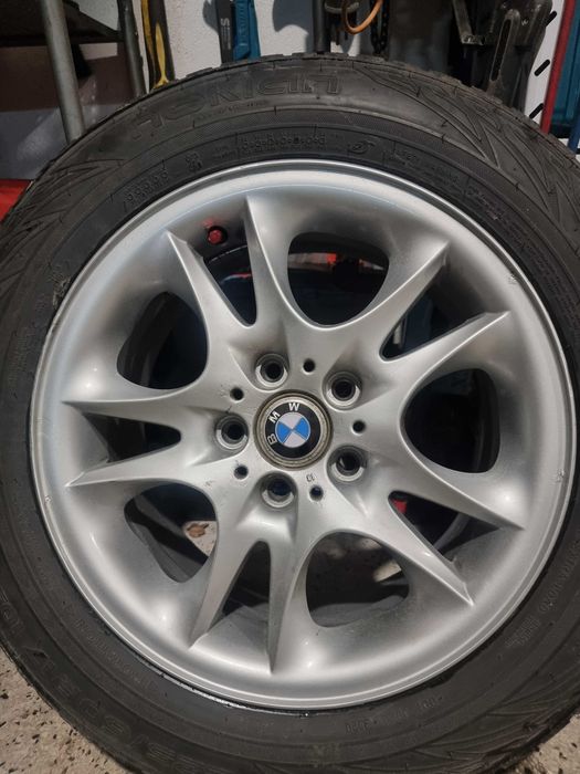 Зимни гуми с оригинални лети джанти за БМВ Х3 Е83 .