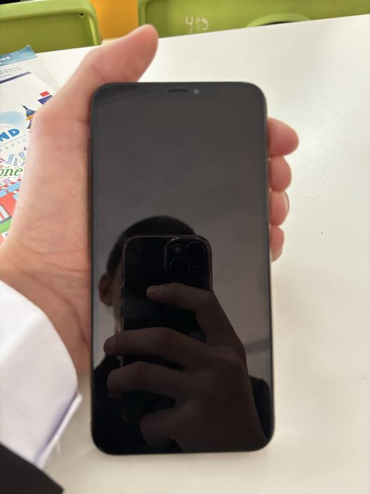 iPhone XS MAX продается