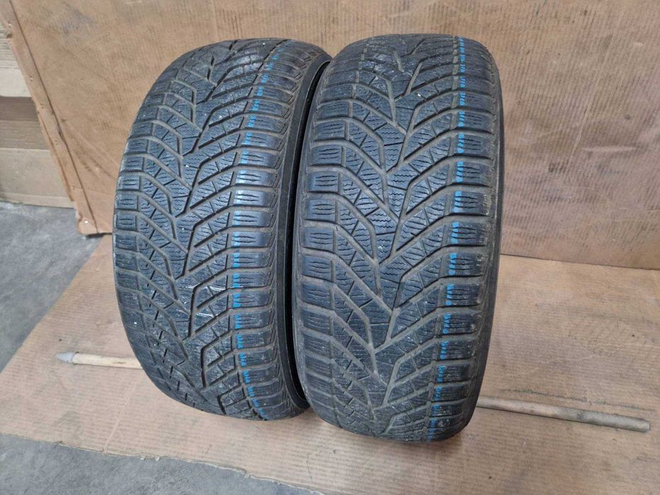 2 Yokohama R17 215/50
зимни гуми
DOT2620