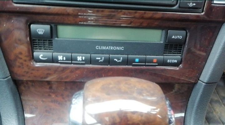 Comanda climatronic Skoda Octavia 1 Superb 1 Volkswagen golf Passat b5