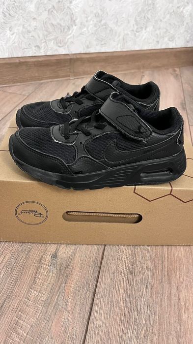 Кроссы Nike оригинал размер 32