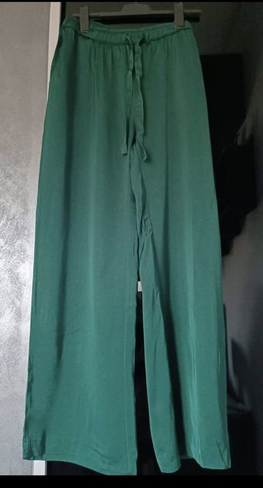 Pantaloni Zara L