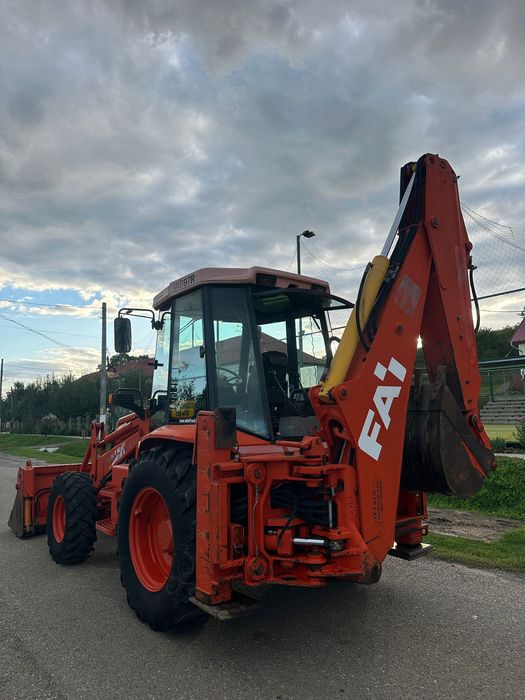 Buldoexcavator FAI Komatsu