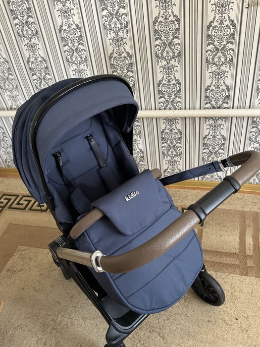 Коляска Kidilo почти новая + дождевик + сумка