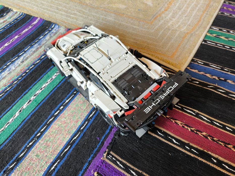 Lego Technic Porsche 42096