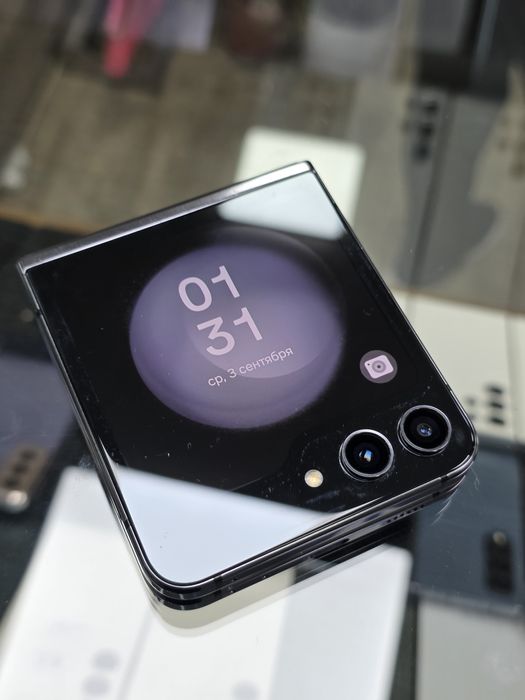 Samsung Flip5 256GB