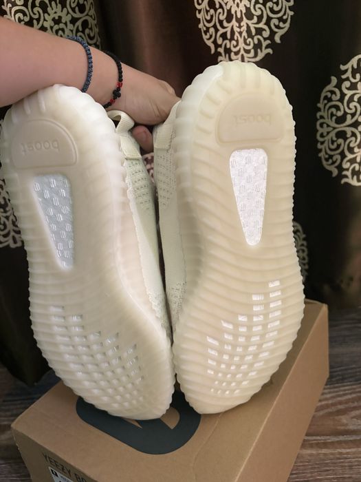 Vand yezzy 350 noi