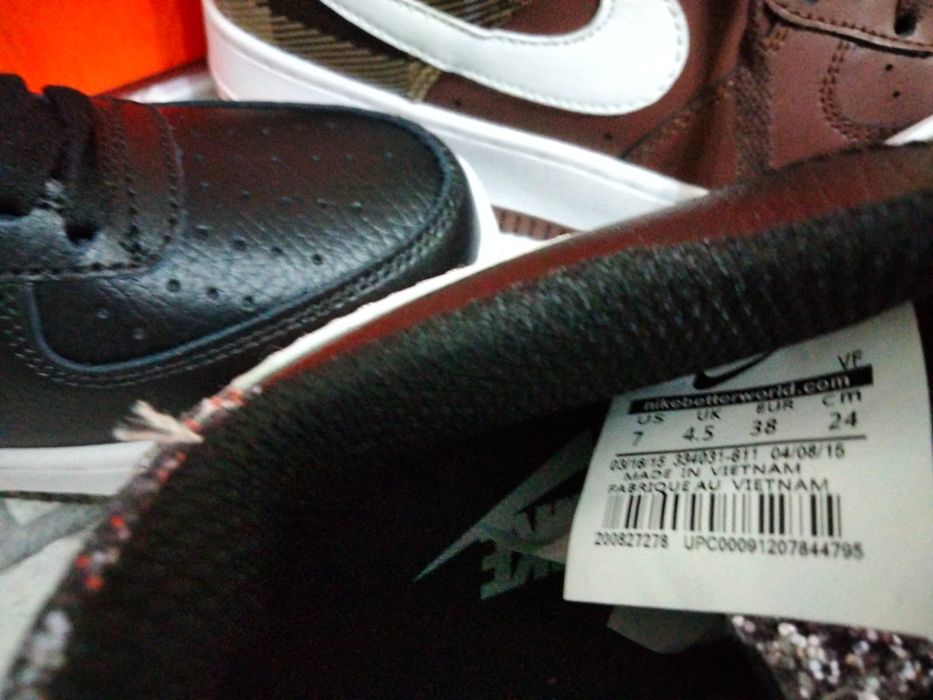 Продам новые кроссовки Nike