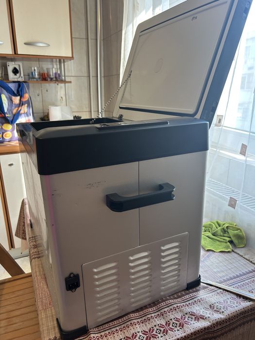 Frigider auto portabil Smart Cooler