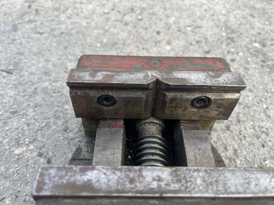 Менгеме шлосерско