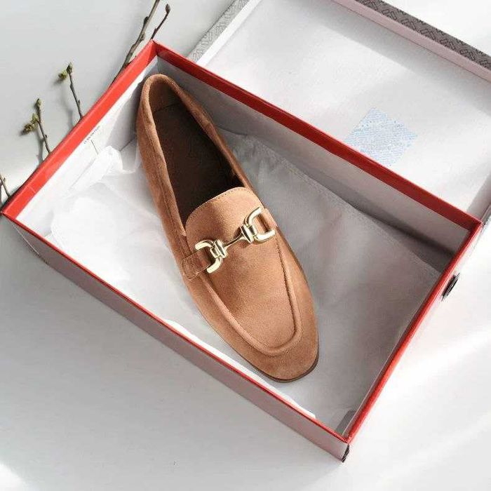 Noviye tufli/makasiny iz natural'noy zamshi