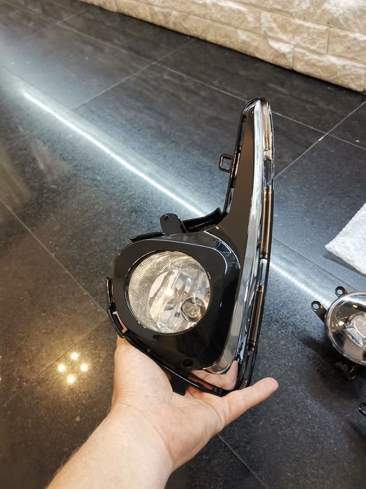 Proiectoare, instalație proiectoare, grile proiectoare Toyota yaris