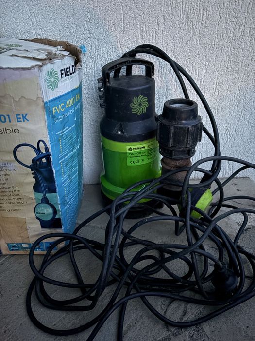 Pompa submersibila