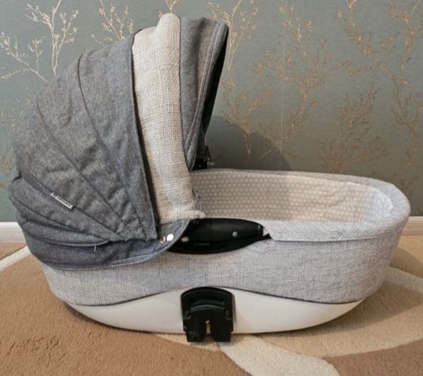 Детская коляска фирмы  адамекс.