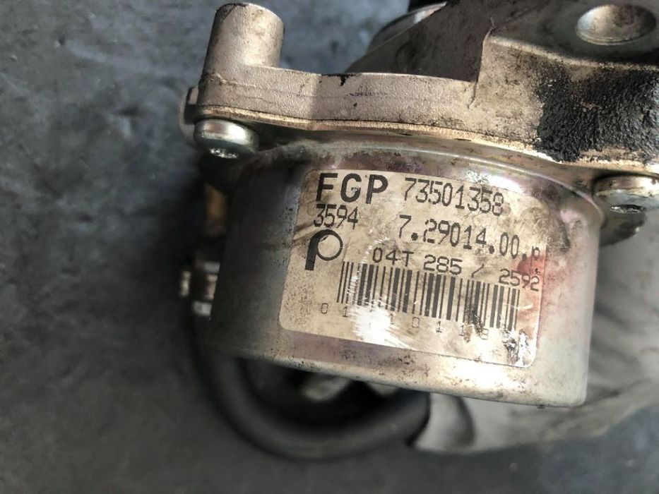 pompa vacuum  1.9 jtdm 939a2000 alfa romeo 159 fiat croma opel signum vectra c