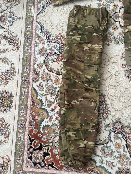 Военный форма и парадный форма с ботинками