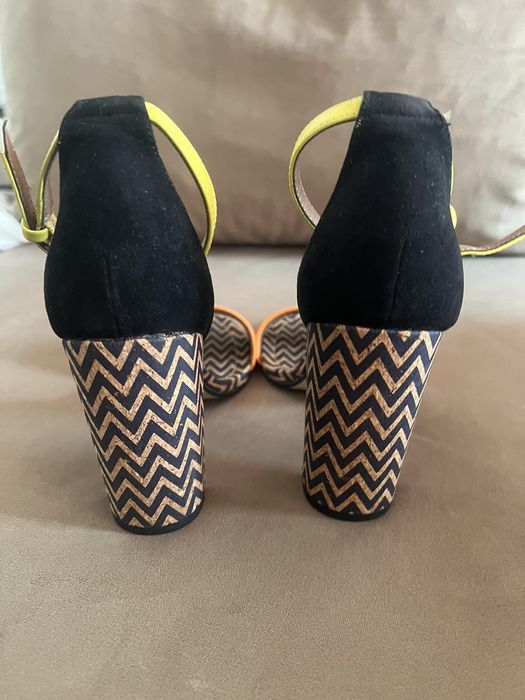 Дамски сандали Reserved