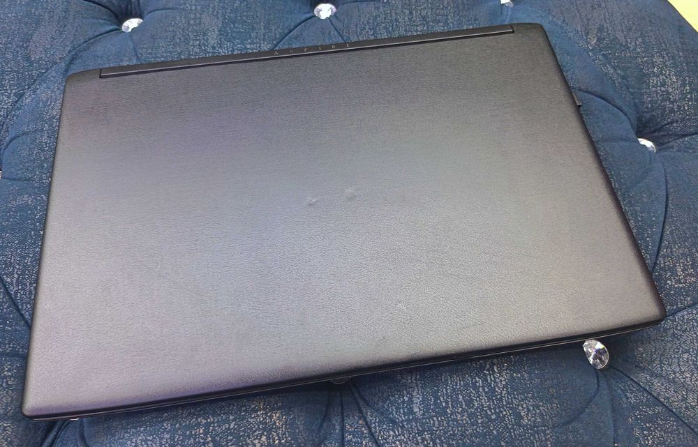 Acer core i3 7 th Gen Videokartali