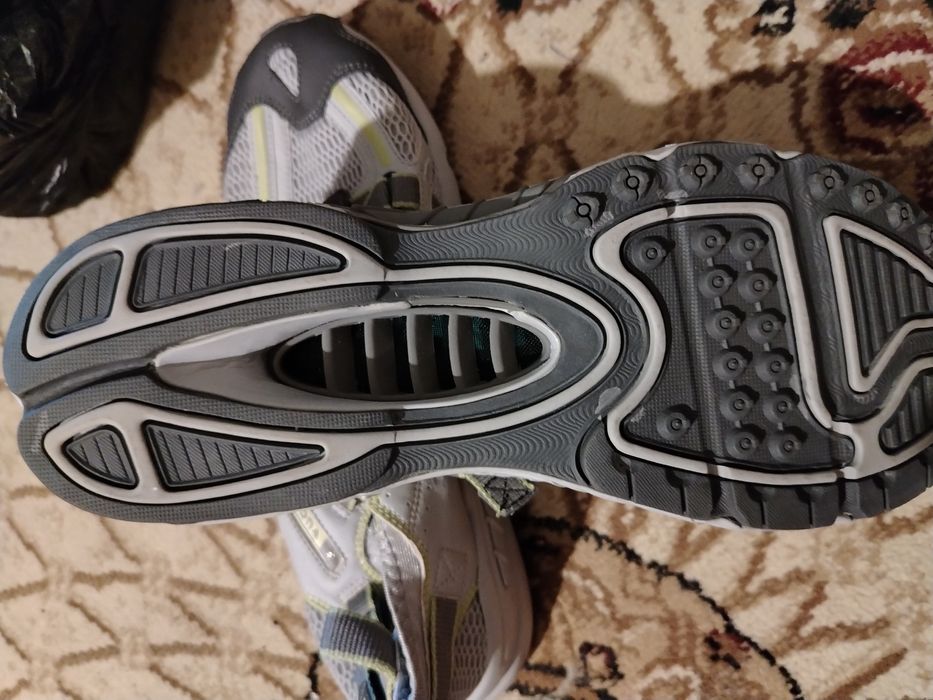 Кроссовки Bona, мужские