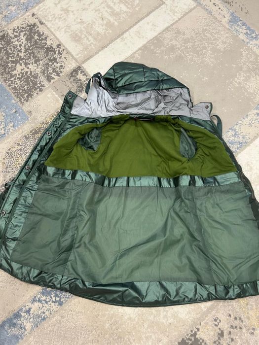 Продам куртку для девочки