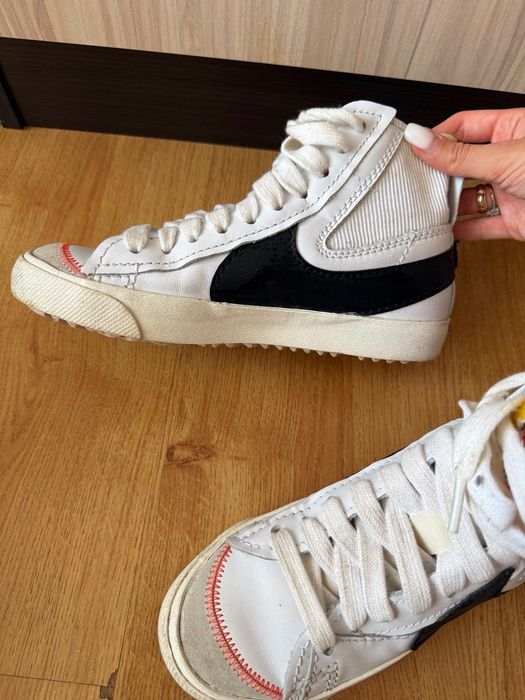 Nike кецове Англия