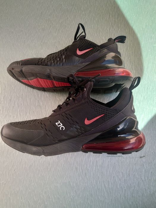 Маратонки NIKE 270