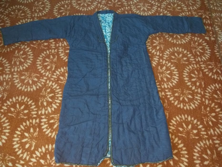 Чапаны разные  новые. Цены договорные.   .