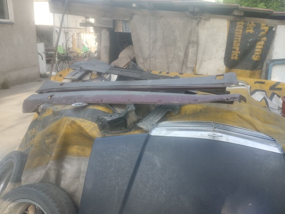 Продам запчасти Мерседес 190